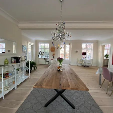 Lehnshoj Bed & Breakfast