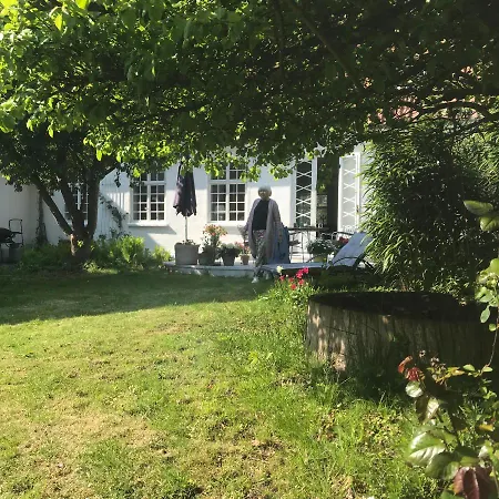Bed & Breakfast Lehnshoj 3*